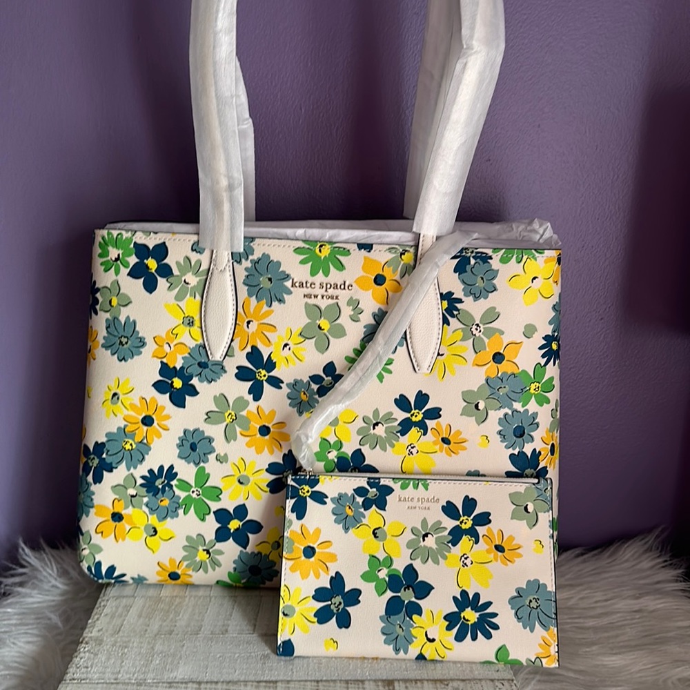 Nwt Kate spade floral medley large tote bag